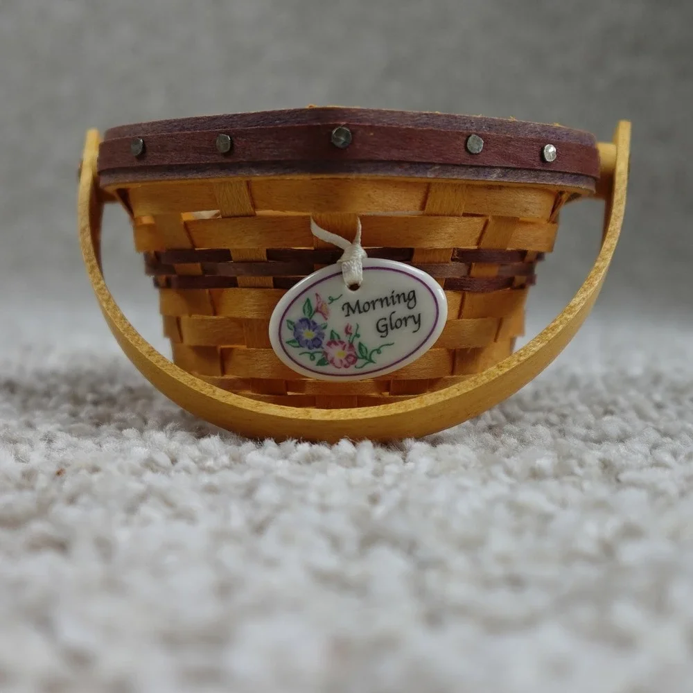 Longaberger 2006 Collectors Club May Series Mini Morning Glory Basket Set Box